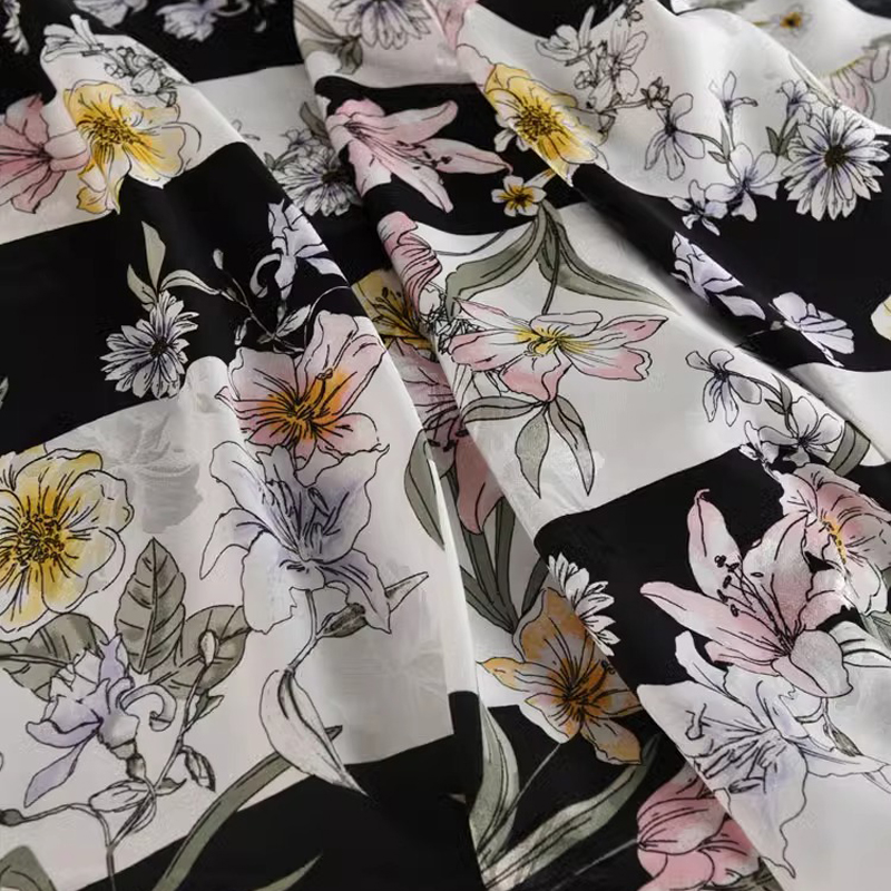 Sewing Jackets - Tissu en Coton Imprimé Floral à