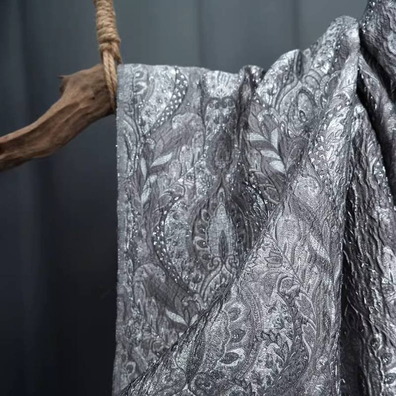 Tissu Jacquard Gris Brillant S - Is Sewing A Textile Craft avis et prix