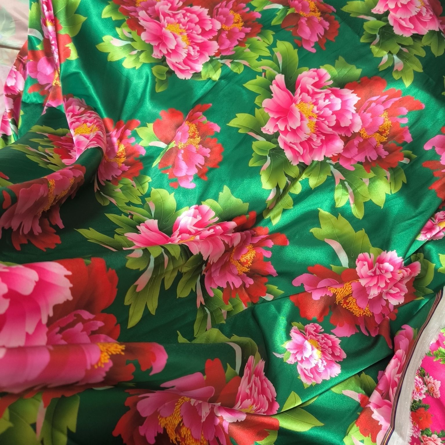 Tissu en Satin d'acétate à imp - Sewing And Textile avis et prix